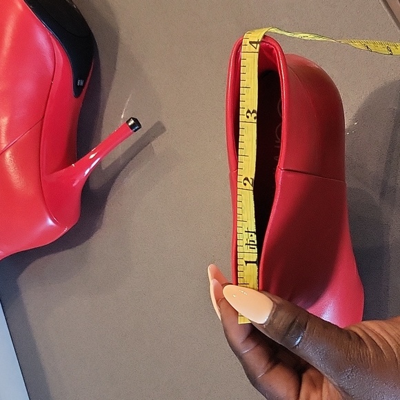 ❣️Calvin Klein sleek proces red bootie!Showstopper and classy! - Picture 10 of 15
